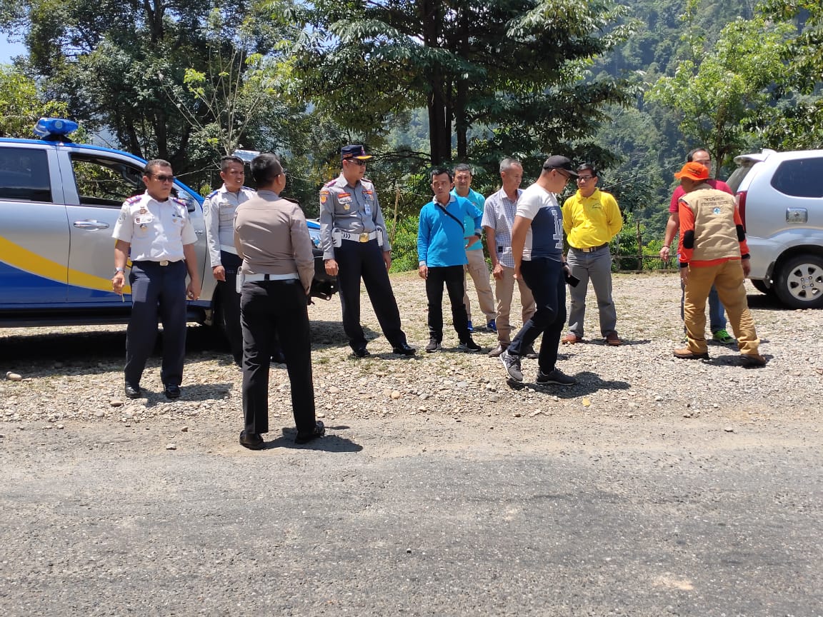Pengecekan Lokasi titik-titik yang membahayakan 